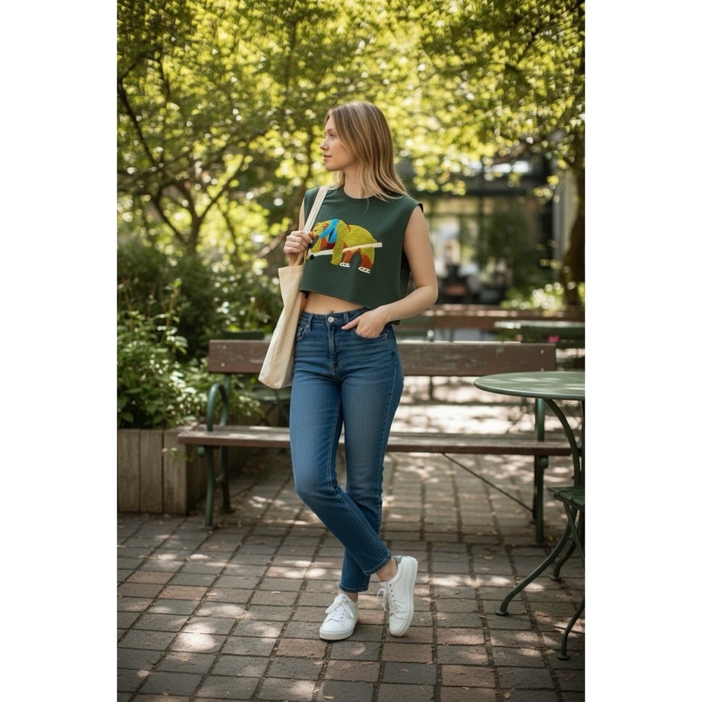 Bonobos Hockey Bear Critter Cut Off Sweatshirt Crop Top M Oversized Streetwear